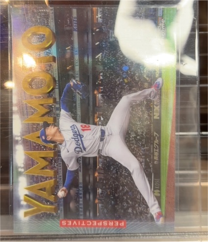 2026 Topps Chrome Perspectives #P-4 Yoshinobu Yamamoto — front