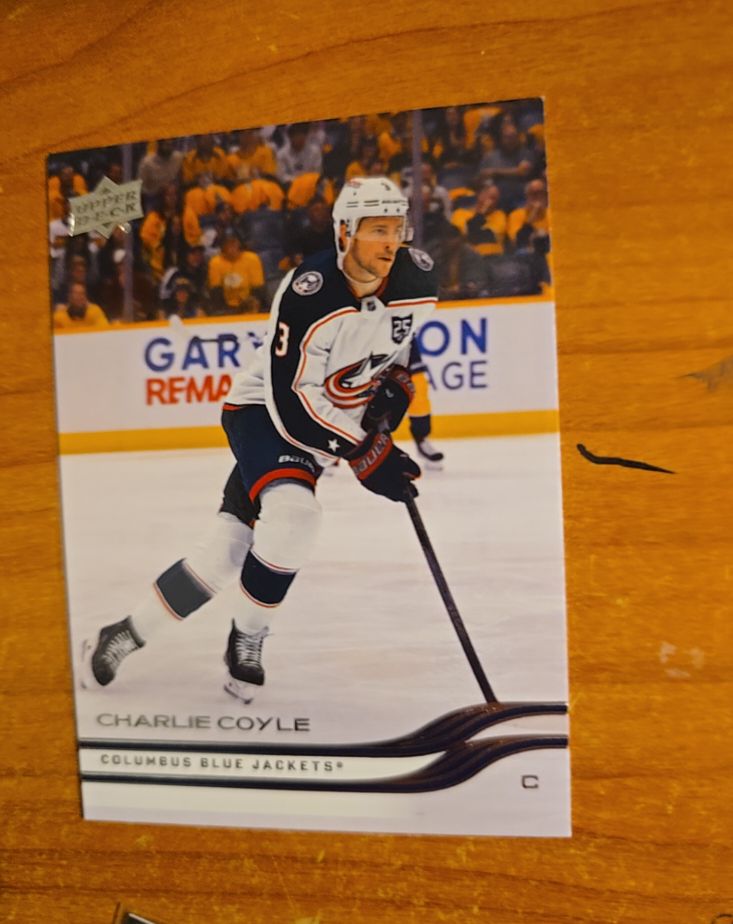 2025-26 Upper Deck #535 Charlie Coyle Columbus Blue Jackets — front