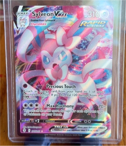 2021 Pokémon TCG Evolving Skies #075 Sylveon VMAX — front