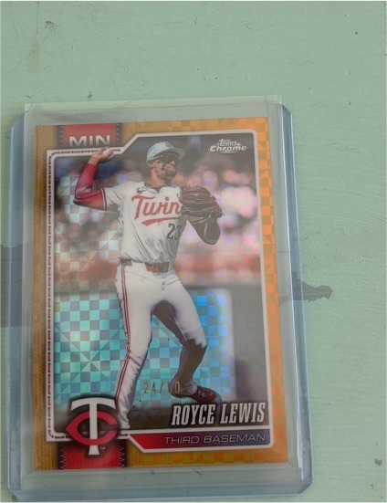 2026 Topps Chrome #254 Royce Lewis — front