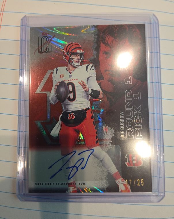 2025 Topps Signature Class #13 Joe Burrow Round 1 Pick 1 Auto — front