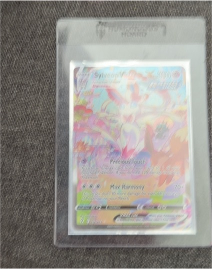 2021 Pokémon Sylveon VMAX #212/203 Evolving Skies Alternate Art — front