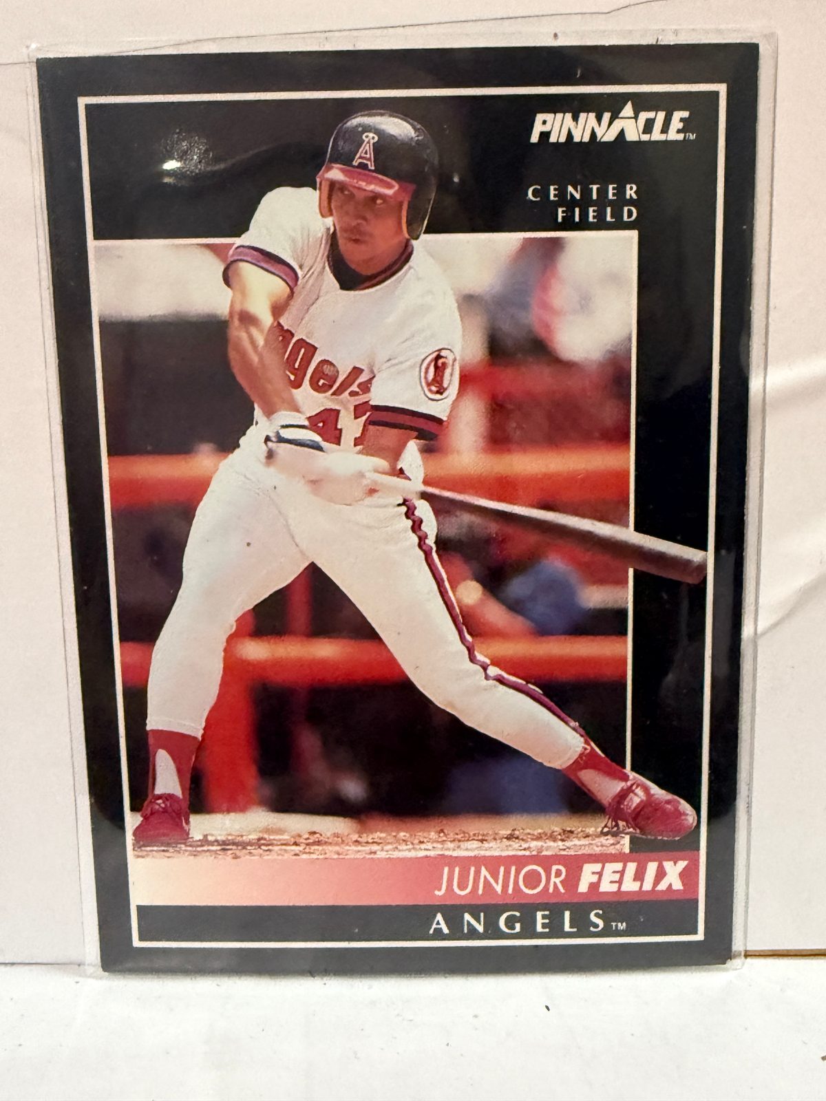 1992 Pinnacle #220 Junior Felix California Angels — front