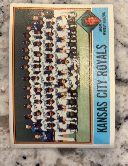 1976 Topps #236 Kansas City Royals Team Card Whitey Herzog — front