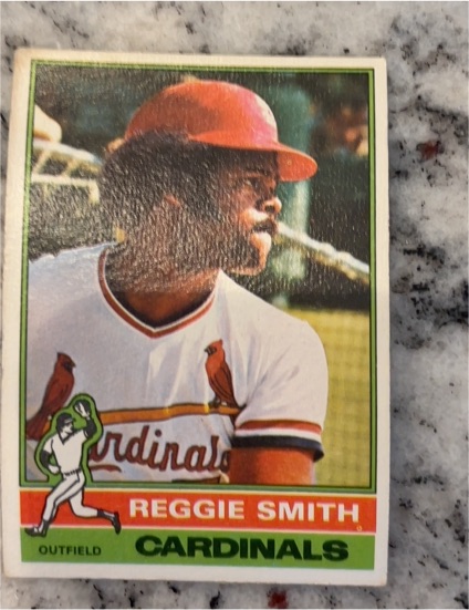 1976 Topps #215 Reggie Smith — front