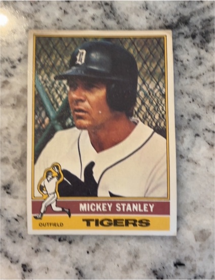 1976 Topps #483 Mickey Stanley — front