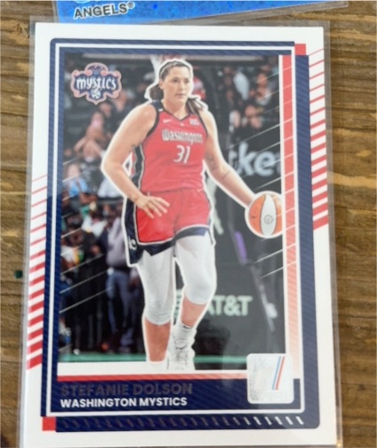 2025 Panini Donruss WNBA #30 Stefanie Dolson — front