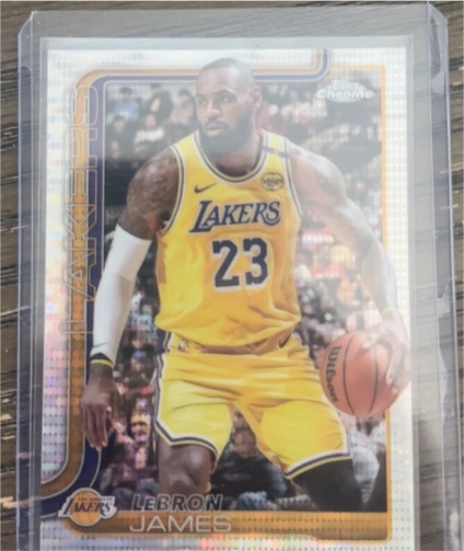 2025 Topps Chrome #127 LeBron James — front