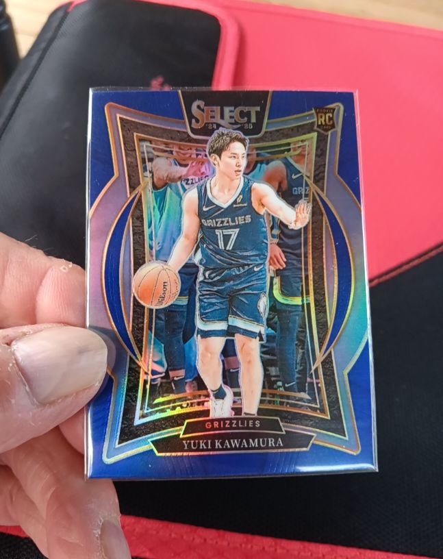2024-25 Panini Select #76 Yuki Kawamura Blue Prizm — front