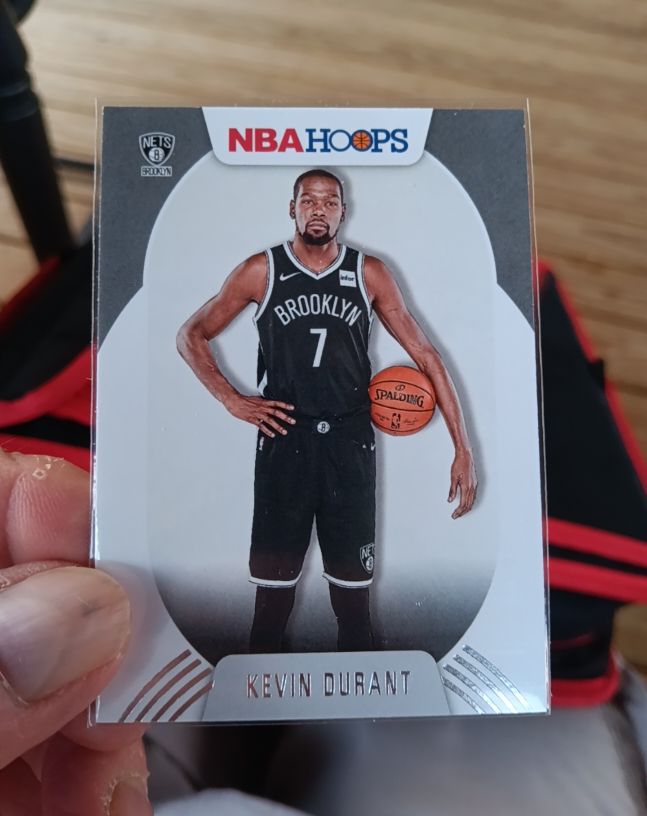 2020-21 Panini NBA Hoops #189 Kevin Durant — front