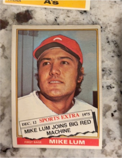 1976 Topps Traded #208T Mike Lum — front