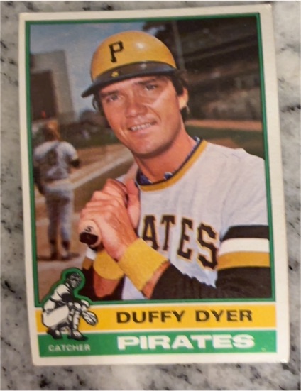 1976 Topps #88 Duffy Dyer — front