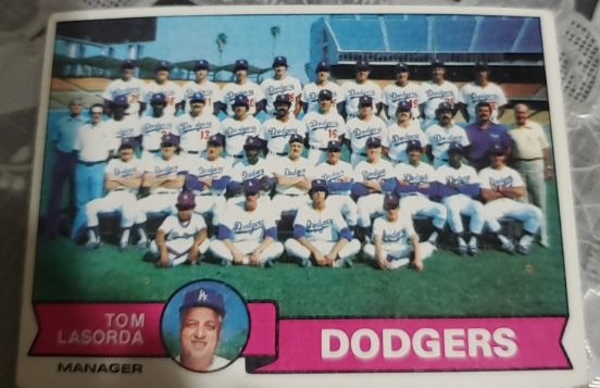 1979 Topps #526 Los Angeles Dodgers / Tom Lasorda Team Checklist — front