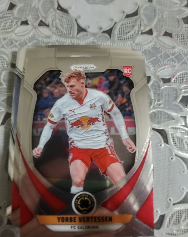 2025 Panini Prizm FIFA Club World Cup #171 Yorbe Vertessen — front