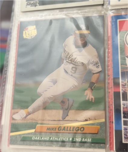 1992 Fleer Ultra #112 Mike Gallego — front