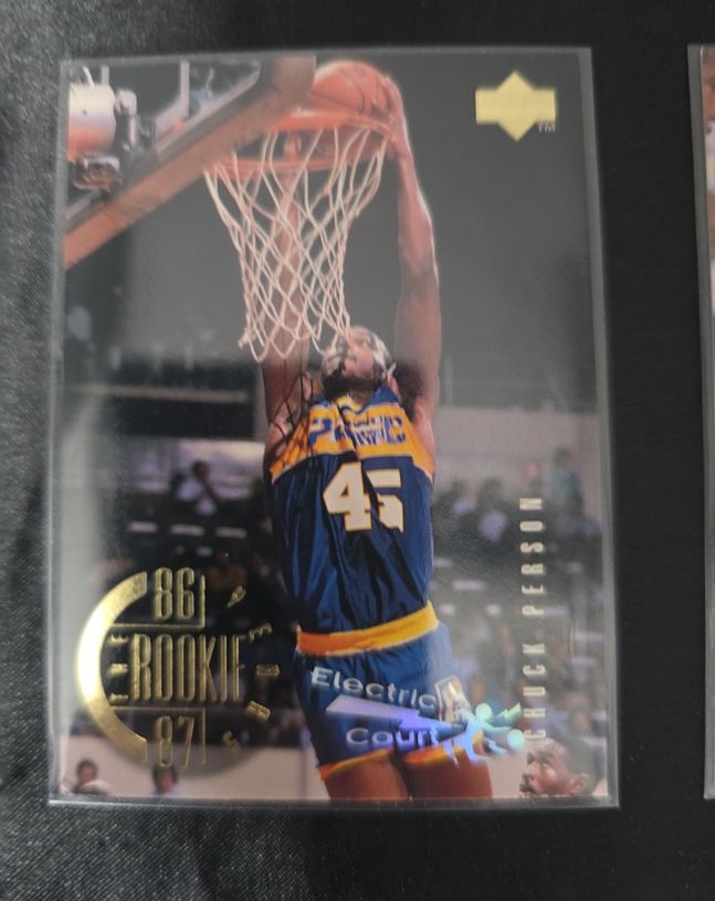 1995-96 Upper Deck #144 Chuck Person — front