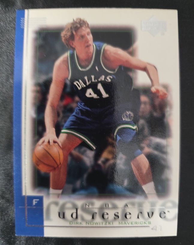 2000 Upper Deck Reserve #41 Dirk Nowitzki — front