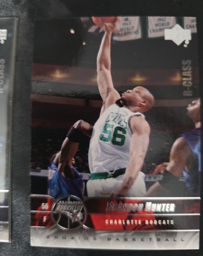 2004-05 Upper Deck R-Class #9 Brandon Hunter — front
