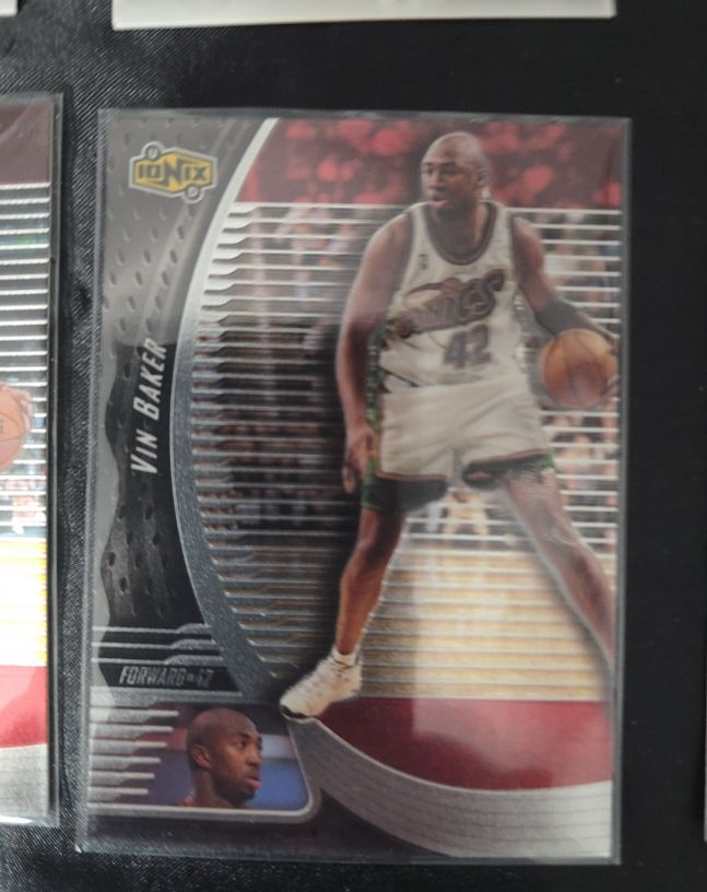 1998-99 Upper Deck Ionix #54 Vin Baker — front