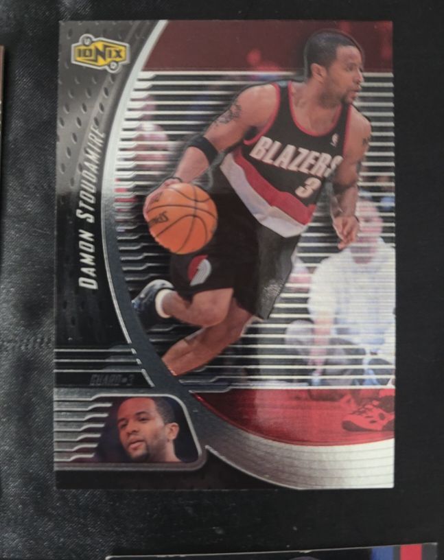 1998-99 Upper Deck Ionix #49 Damon Stoudamire — front
