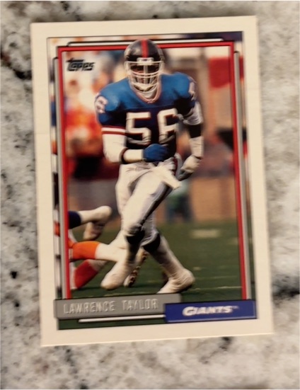 1992 Topps #756 Lawrence Taylor — front