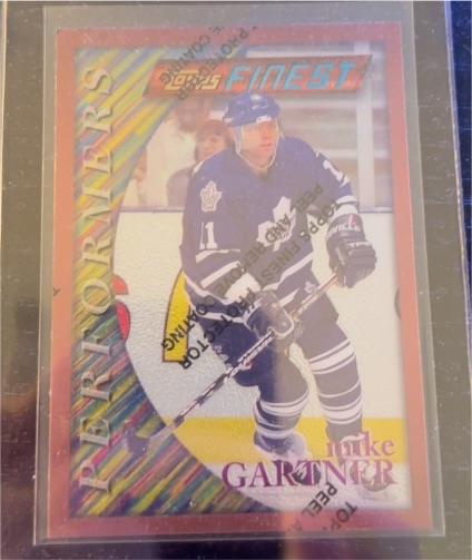1995-96 Topps Finest #8 Mike Gartner — front