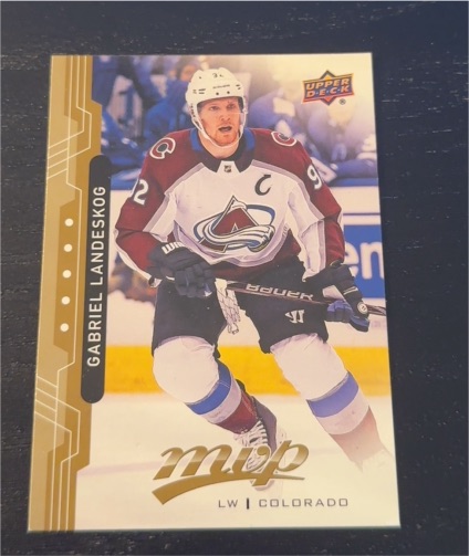 2018-19 Upper Deck MVP #21 Gabriel Landeskog — front