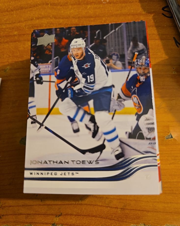 2025-26 Upper Deck Extended Series #641 Jonathan Toews — front