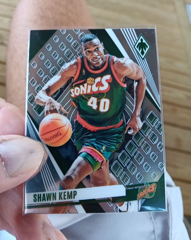 2023-24 Panini Phoenix #237 Shawn Kemp — front
