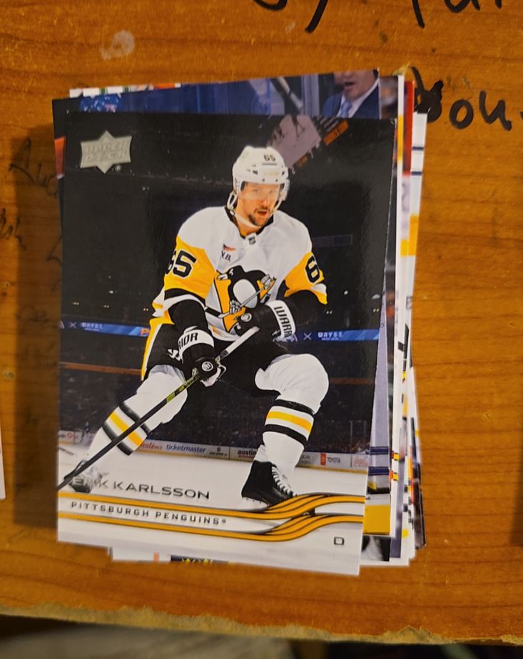 2025-26 Upper Deck #D Erik Karlsson — front