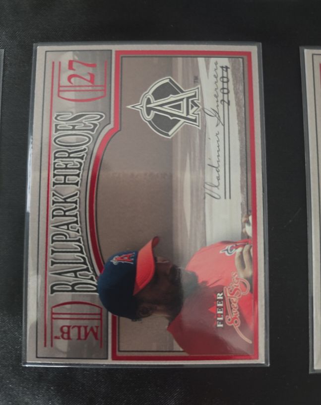 2004 Fleer Sweet Sigs Ballpark Heroes #127 Vladimir Guerrero — front
