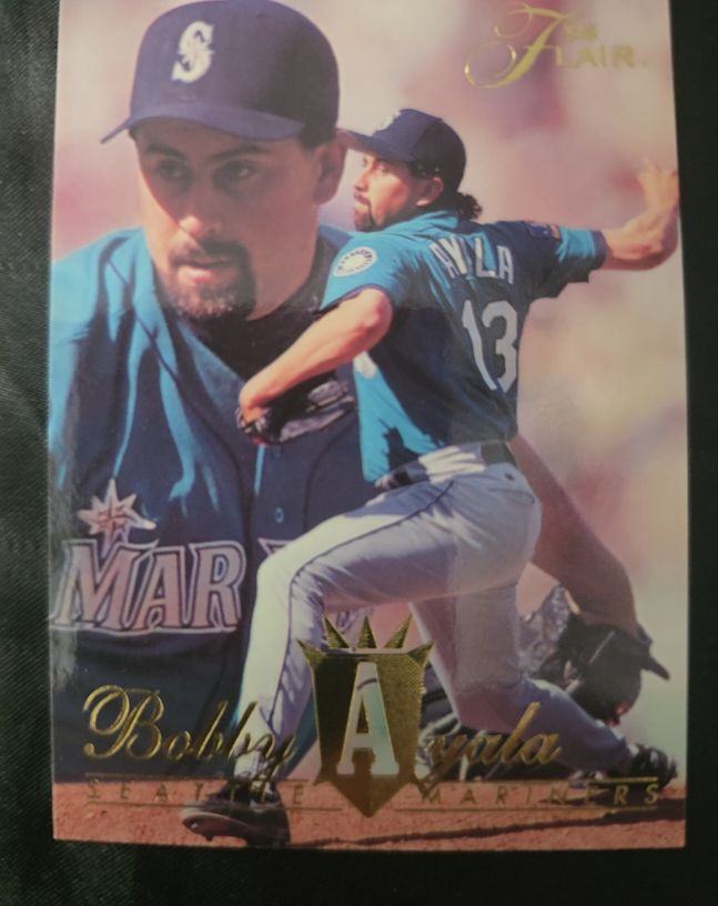 1994 Fleer Flair #335 Bobby Ayala Seattle Mariners — front