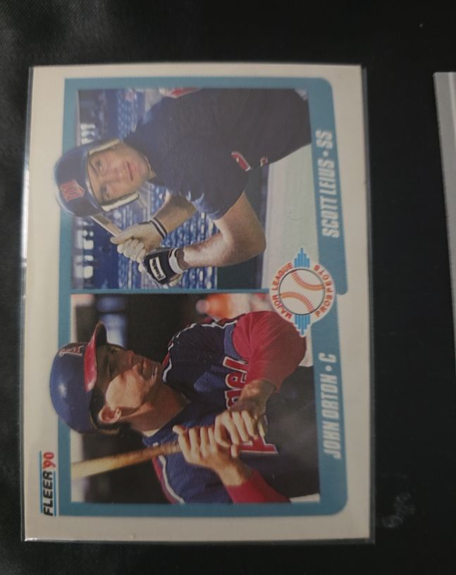 1990 Fleer #647 John Orton / Scott Leius — front