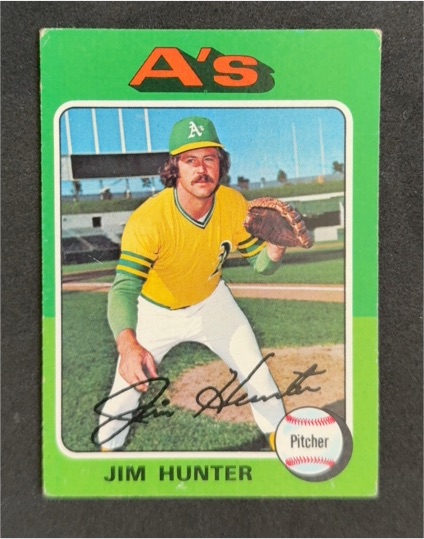 1975 Topps #230 Jim Catfish Hunter — front