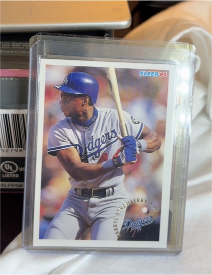 1994 Fleer #525 Darryl Strawberry — front