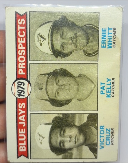 1979 Topps #714 Blue Jays 1979 Prospects Ernie Whitt Pat Kelly Victor Cruz — front
