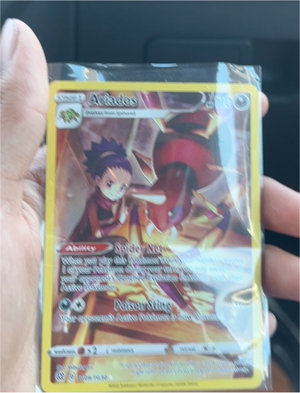 2022 Pokémon TCG Sword & Shield Brilliant Stars #TG09 Ariados — front