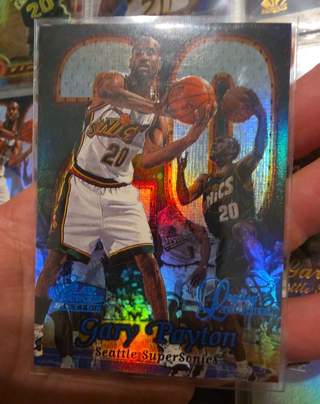 1998-99 Flair Showcase Row 2 #37 Gary Payton — front