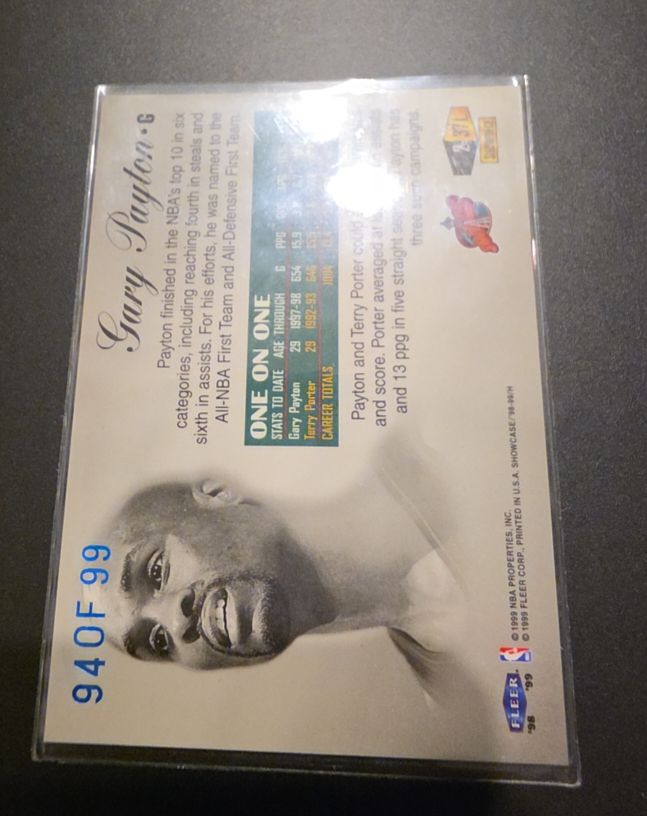 1998-99 Fleer Showcase #94 Gary Payton — front