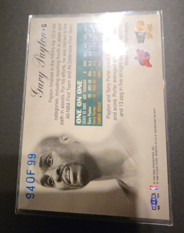 1998-99 Fleer #94 Gary Payton — front
