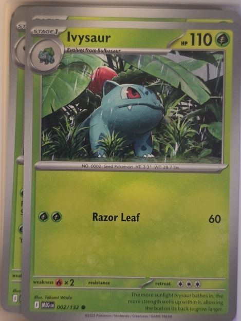 2023 Pokémon MEG 002/132 Ivysaur — front