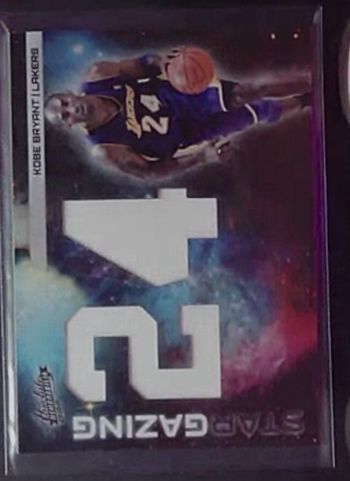 2010 Panini Absolute Star Gazing #2 Kobe Bryant — front