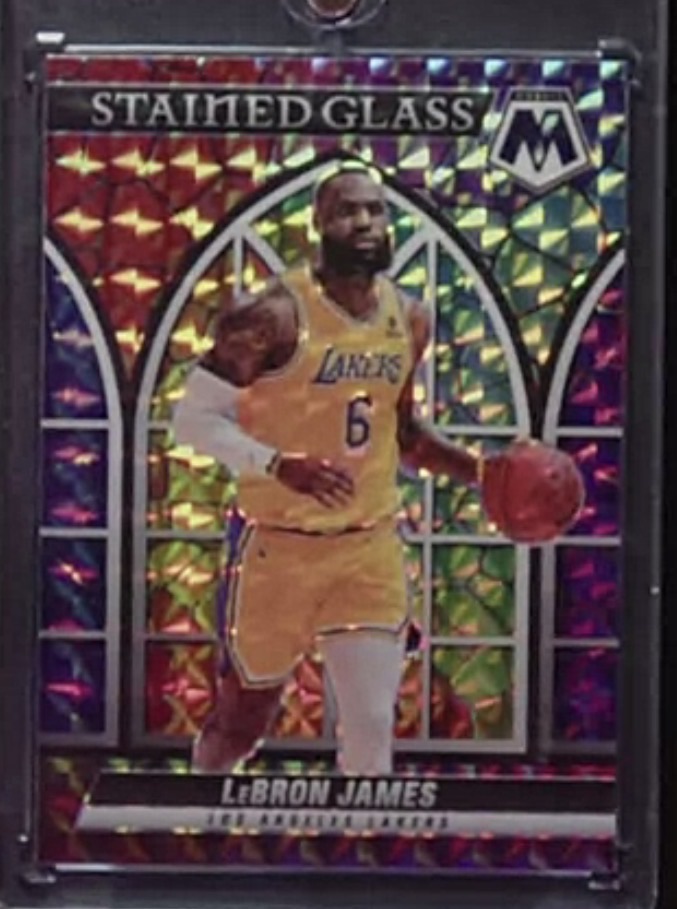 2021-22 Panini Mosaic #146 LeBron James — front