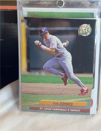 1992 Fleer Ultra #569 Tim Jones — front