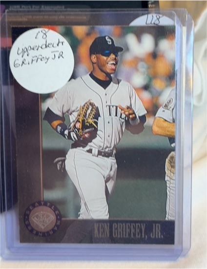 1996 Leaf #41 Ken Griffey Jr. — front