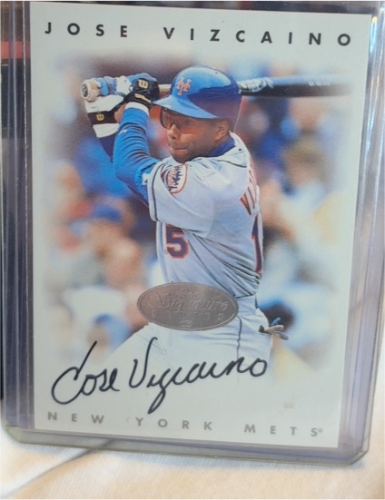 1996 Leaf Signature Series Jose Vizcaino — front