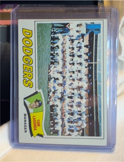 1981 Topps #679 Los Angeles Dodgers Team Checklist Tommy Lasorda — front