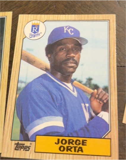 1987 Topps #738 Jorge Orta — front