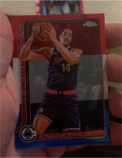 2025-26 Topps Chrome Update #180 Yanic Konan-Niederhauser Red White and Blue — front