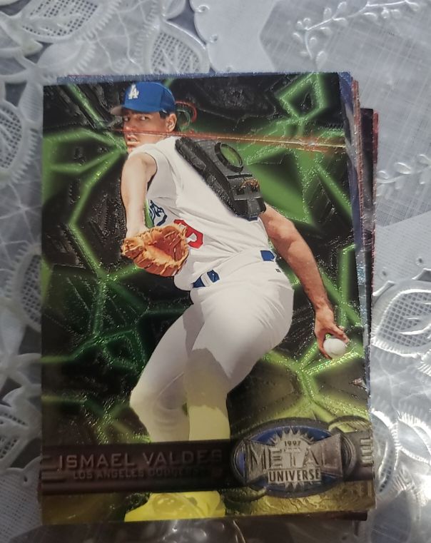 1997 Skybox Metal Universe #106 Ismael Valdes — front
